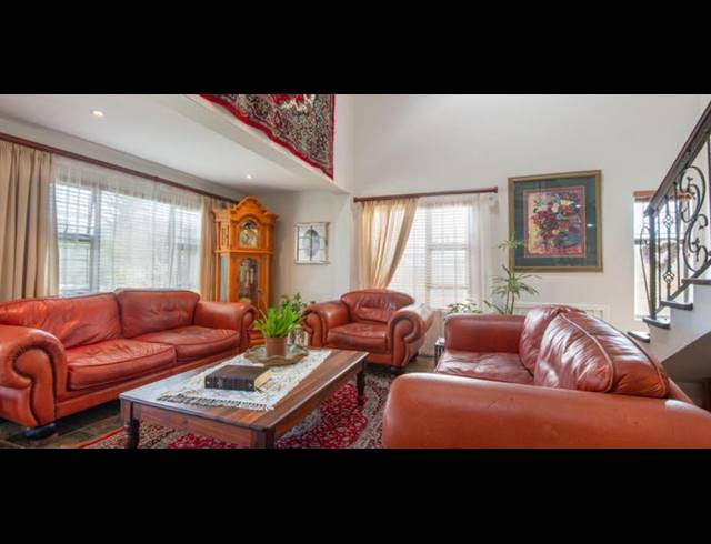 4 BEDROOM HOUSE FOR SALE IN STILBAAI-WES